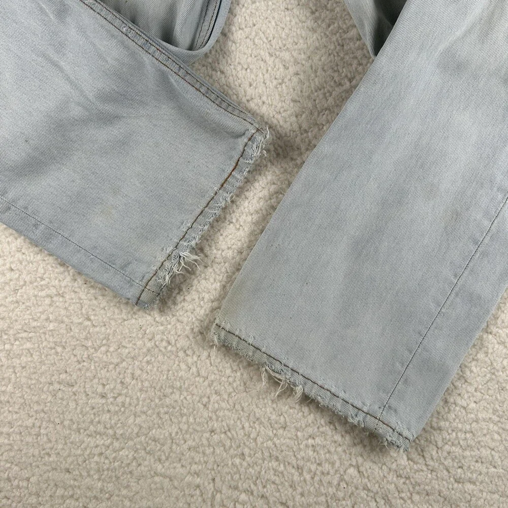 VTG Levis 501 Jeans Mens 30x31 Light Wash Straight Button Fly USA 90s Grunge